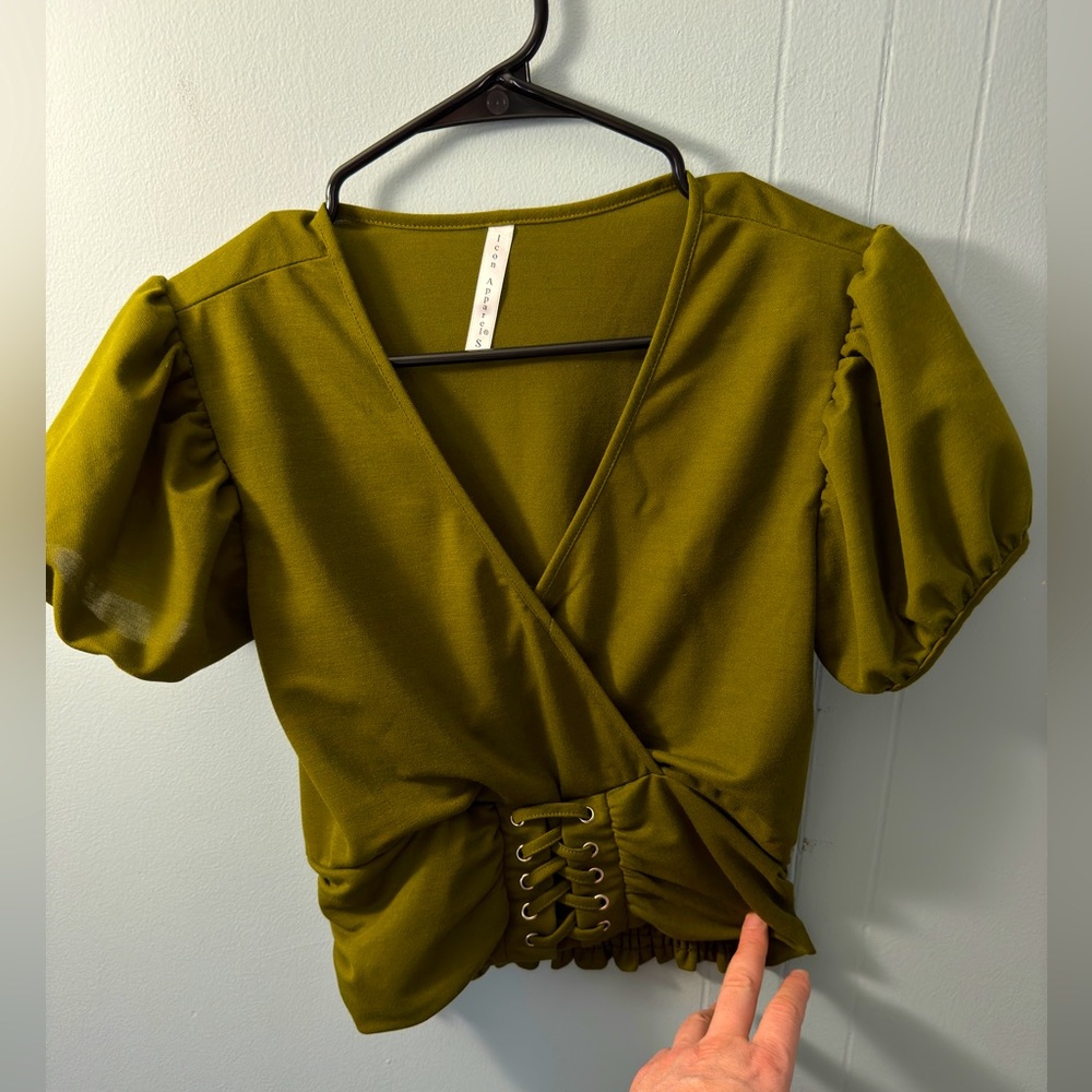 Womens Icon Apparel Crop Top, Size Small. Green.